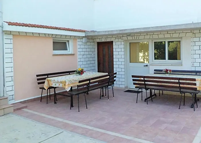 2 Bedroom In * Pula
