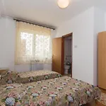 2 Bedroom In 풀라