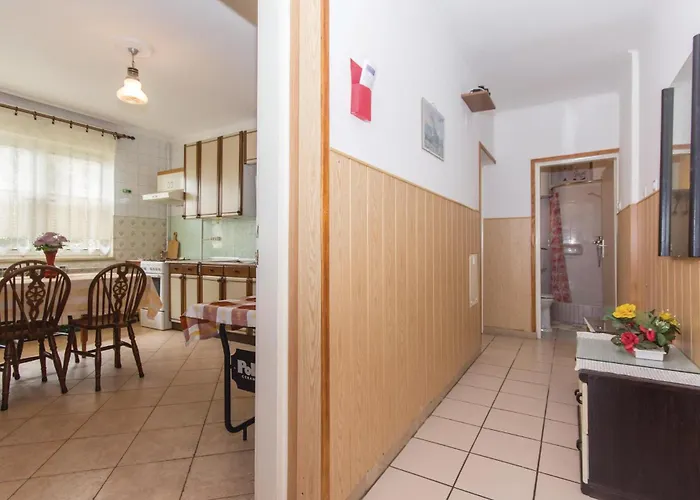 Lägenhet 2 Bedroom In Pula