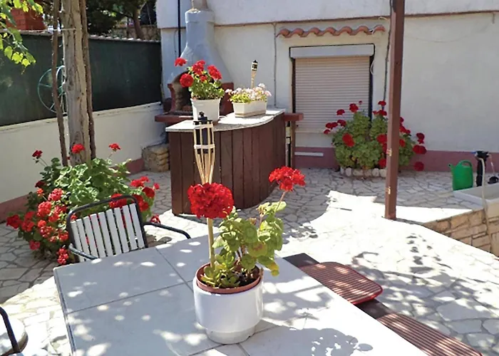 2 Bedroom In *